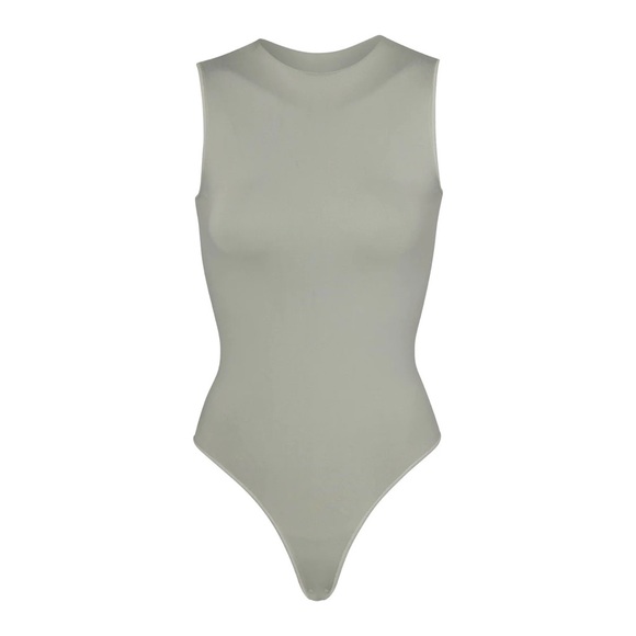 SKIMS Essential Crew Neck Sleeveless Bodysuit limited edition Agave Green - Picture 2 of 8